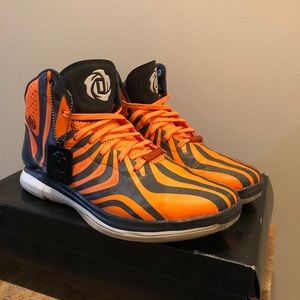 Rare Adidas D Rose 4.5 “Chicago’s Finest”